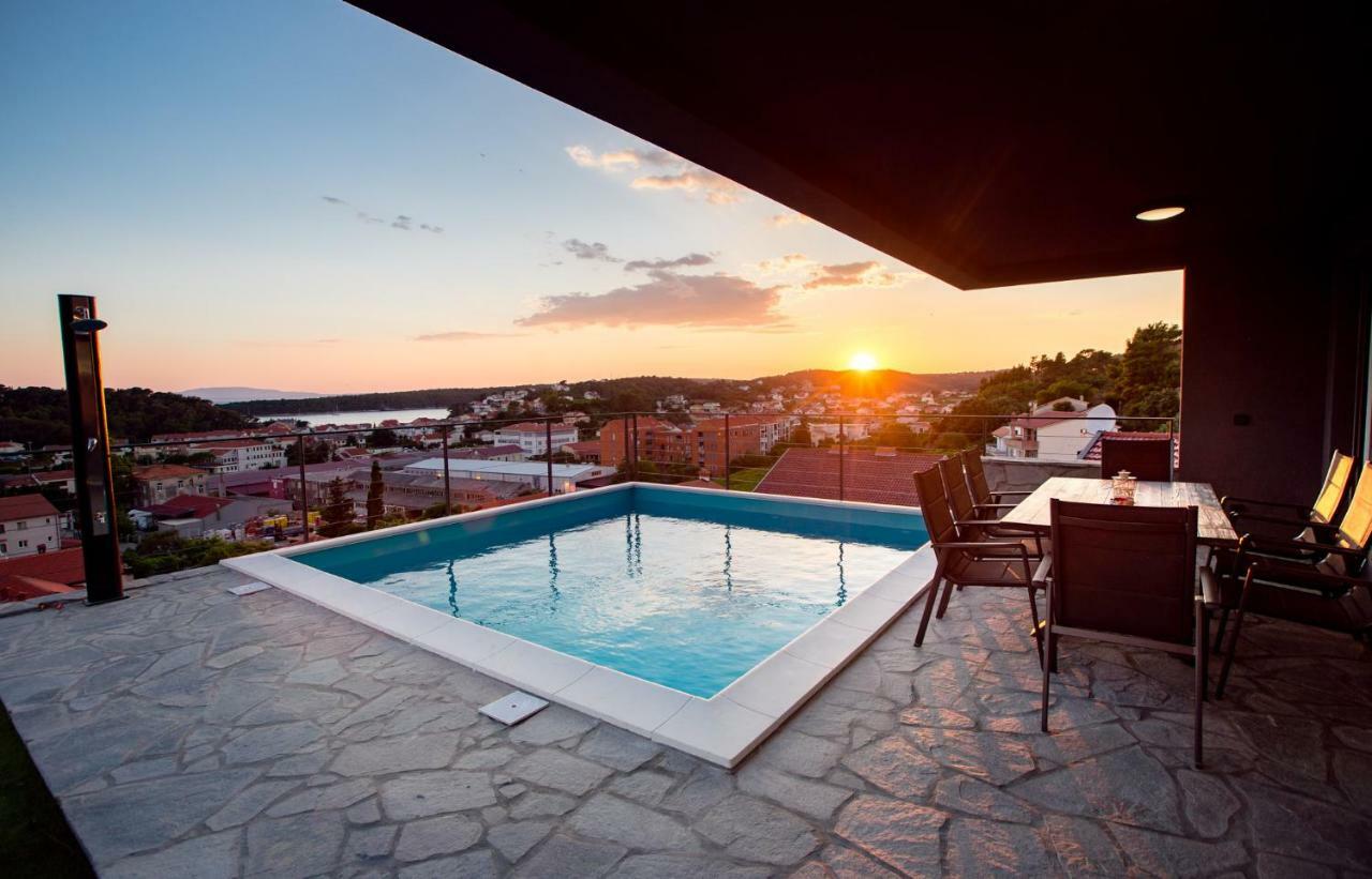 Villa Venka Rab Town Bagian luar foto